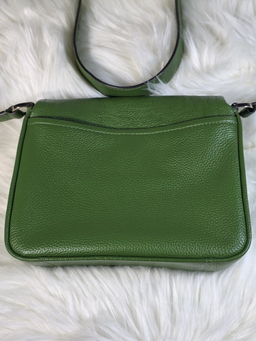 Kate Spade New York Run Around crossbody bag Pebbled Leather Like New
